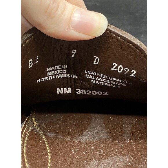 Neil M Classic Mens Size 9D Brown 2 Tone Leather Tassel Slip on Loafer 382002 - Picture 6 of 7